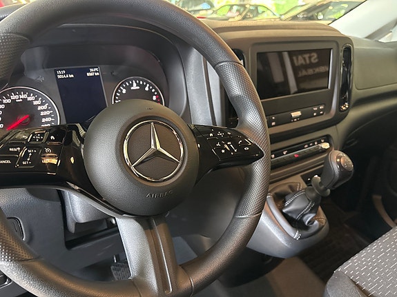 Mercedes-Benz Vito 110 12 of 15