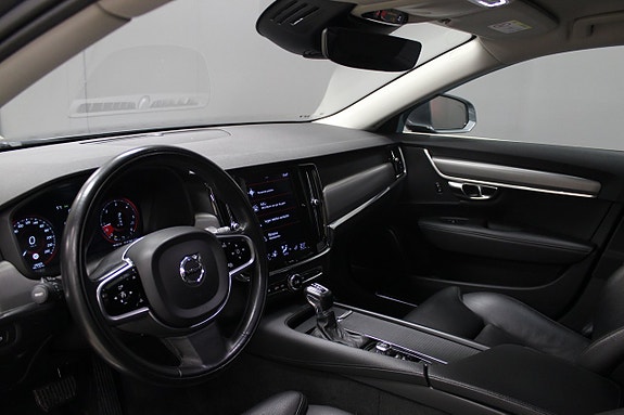 Volvo V90 8 of 13