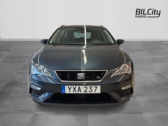 Seat Leon 2 of 5
