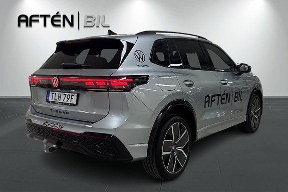 Volkswagen Tiguan 7 of 30