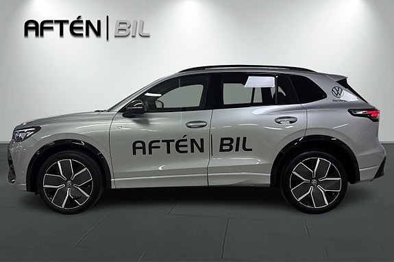 Volkswagen Tiguan 10 of 30