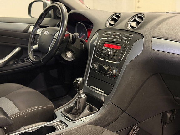 Ford Mondeo 11 of 13