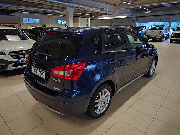 Suzuki S-Cross 6 of 16