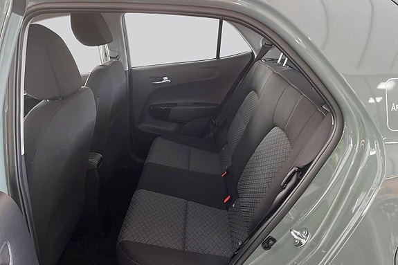 Kia Picanto 11 of 15
