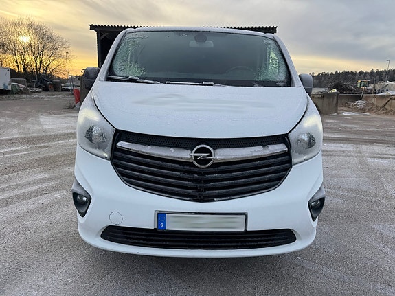 Opel Vivaro 4 of 5