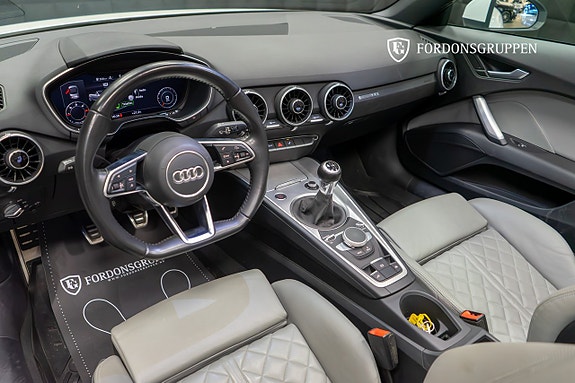 Audi TT 18 of 22