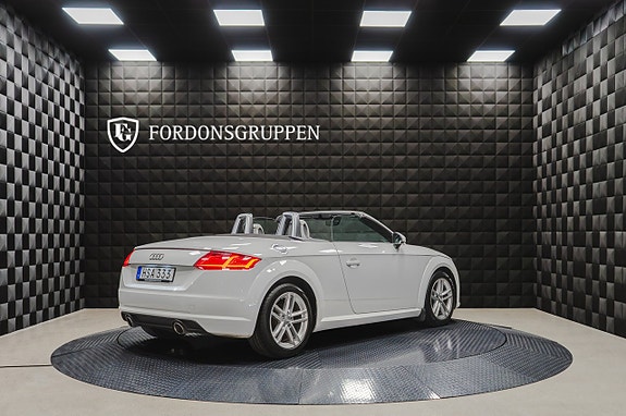 Audi TT 11 of 22