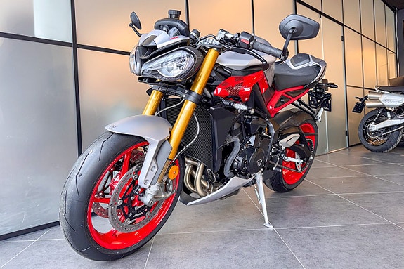 Triumph Street Triple 765 RX *NYHET 2026!* 2 of 5