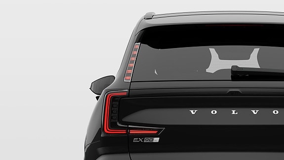 Volvo EX90 14 of 29