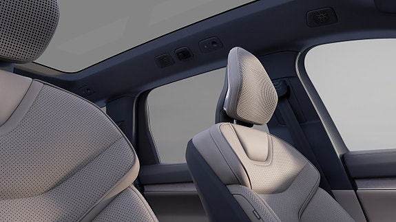 Volvo EX90 23 of 29