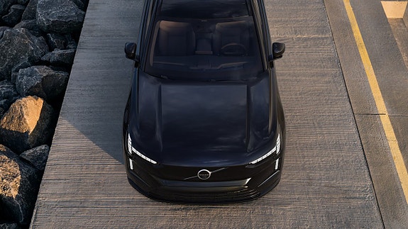 Volvo EX90 15 of 29