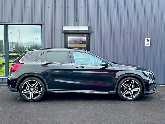 Mercedes-Benz GLA180 d 23 of 23
