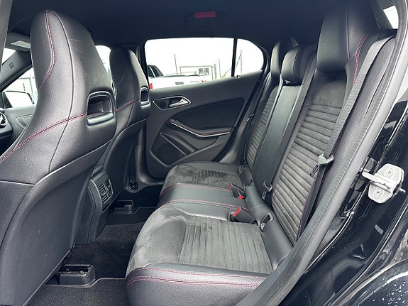 Mercedes-Benz GLA180 d 21 of 23