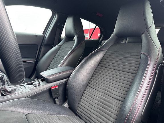 Mercedes-Benz GLA180 d 17 of 23