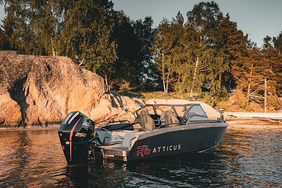 Atticus R6 / Mercury 150 proxs / 3167kr/mån Vi tar inbyte 3 of 12