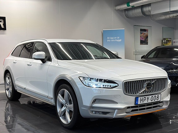 Volvo V90 Cross Country 4 of 5
