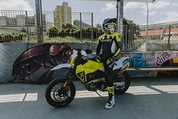 Husqvarna 701 Supermoto / Höstkampanj / Nu i butik / Räntefritt 24mån 13 of 15