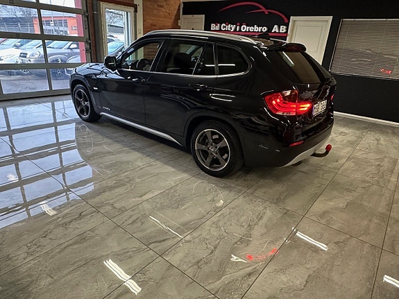 BMW X1 4 of 5