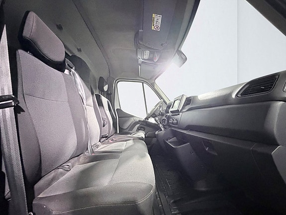 Nissan Interstar 14 of 24
