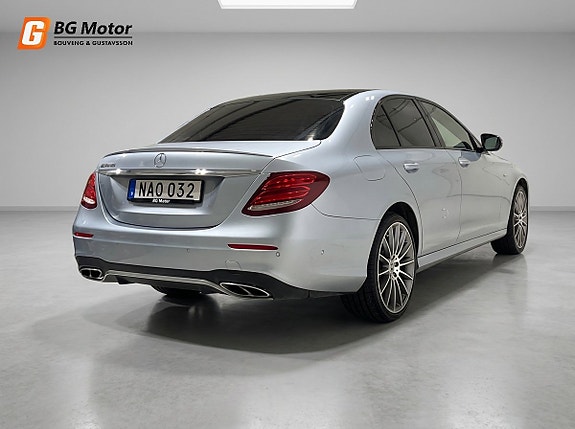 Mercedes-Benz E43 4 of 25