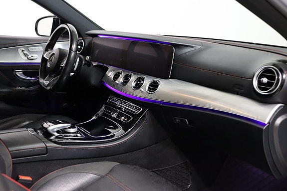 Mercedes-Benz E43 8 of 22