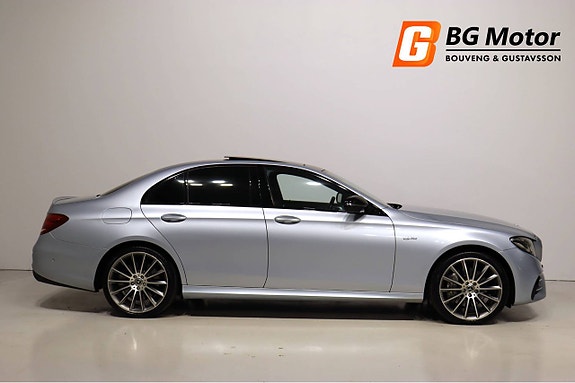 Mercedes-Benz E43 3 of 22