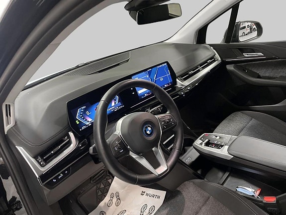 BMW 225e 14 of 18