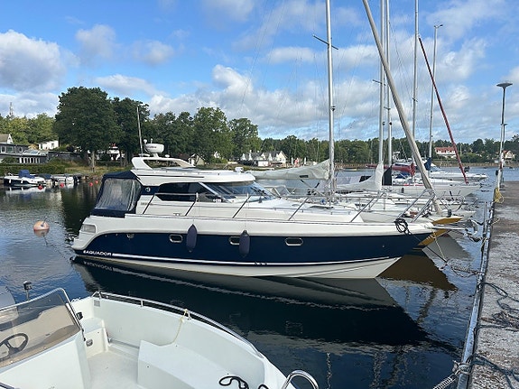 Aquador 33 HT 2010, D6-370, 486h