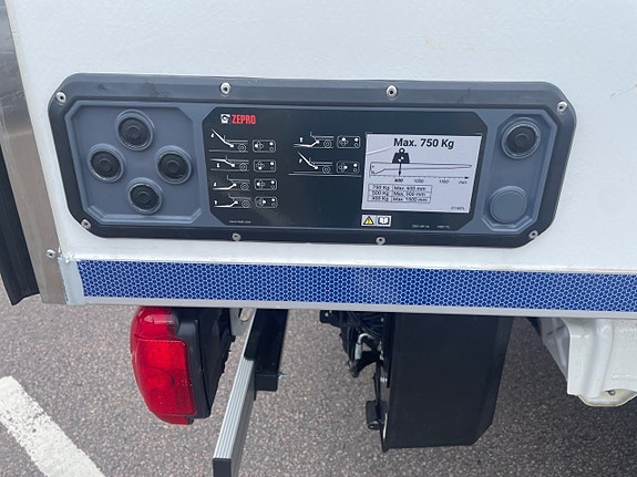 Volkswagen Crafter 7 of 13