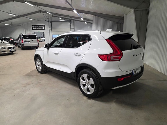 Volvo XC40 5 of 5