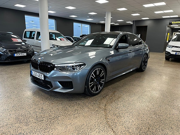 BMW M5 3 of 30
