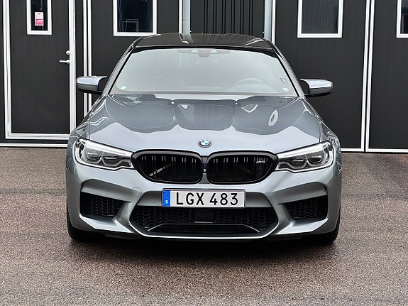BMW M5 2 of 27