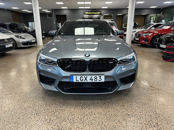 BMW M5 2 of 30