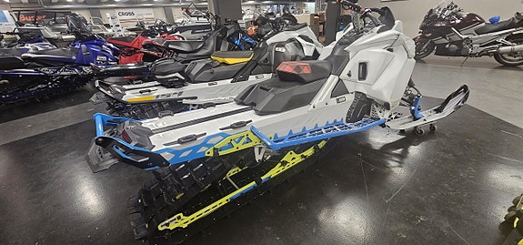 Ski-Doo Freeride 850 Turbo 3 of 3