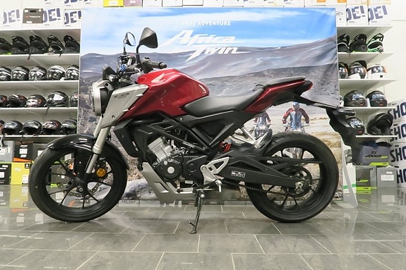 Honda CB125R 6 of 6