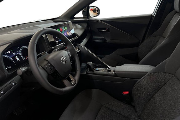 Toyota C-HR 13 of 25