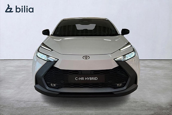 Toyota C-HR 6 of 25
