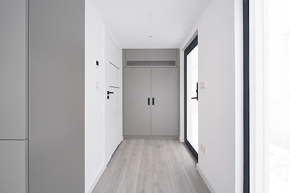 Product image 18 of 18
