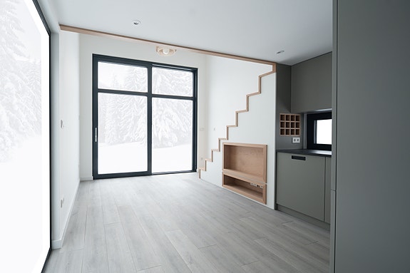 Product image 16 of 18