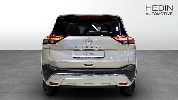 Nissan X-Trail 7 of 15