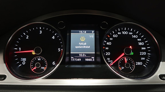 Volkswagen Passat CC 13 of 18