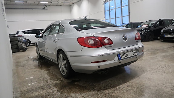 Volkswagen Passat CC 6 of 18