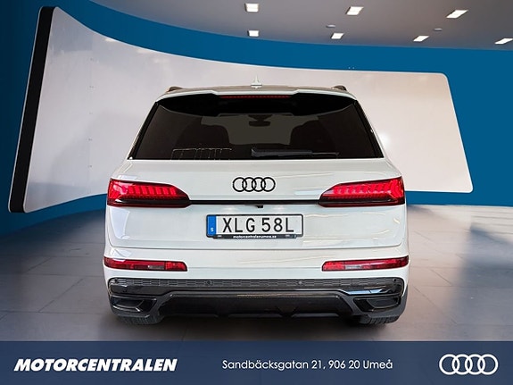 Audi Q7 4 of 19