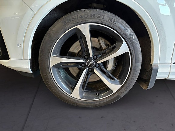 Audi Q7 5 of 19