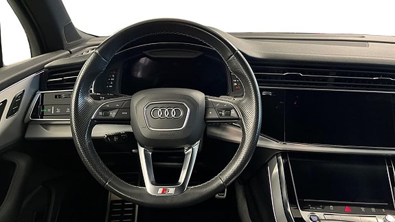 Audi Q7 15 of 21