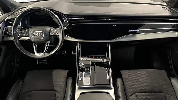 Audi Q7 14 of 21