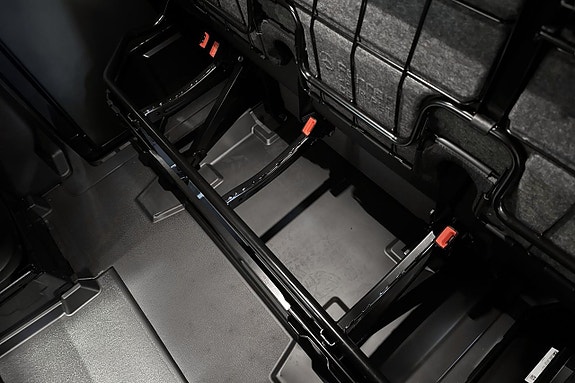 Mercedes-Benz Sprinter 319 12 of 26