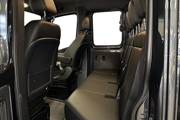 Mercedes-Benz Sprinter 319 11 of 26