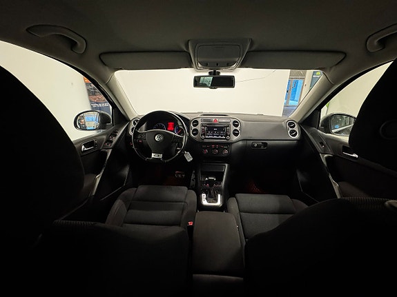 Volkswagen Tiguan 16 of 19