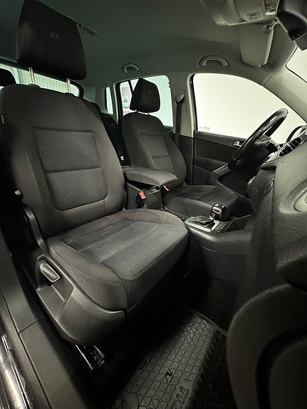 Volkswagen Tiguan 15 of 19